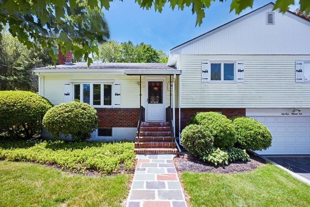 43 Ridgewood Road Milton, MA 02186 - Photo 3 of 32 Gallery Image 3