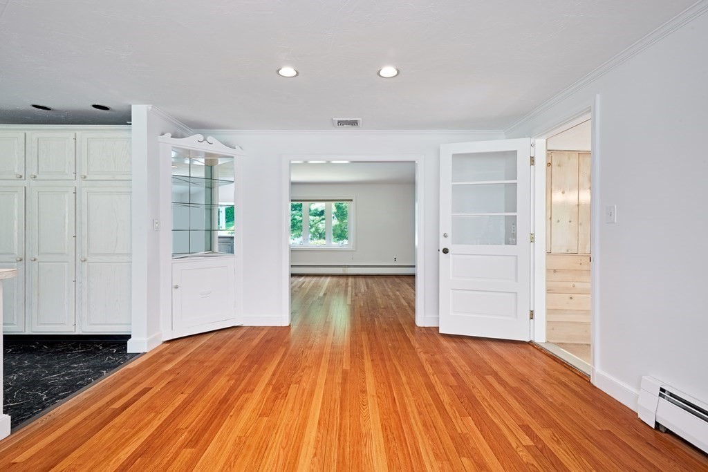 43 Ridgewood Road Milton, MA 02186 - Photo 8 of 32 Gallery Image 8