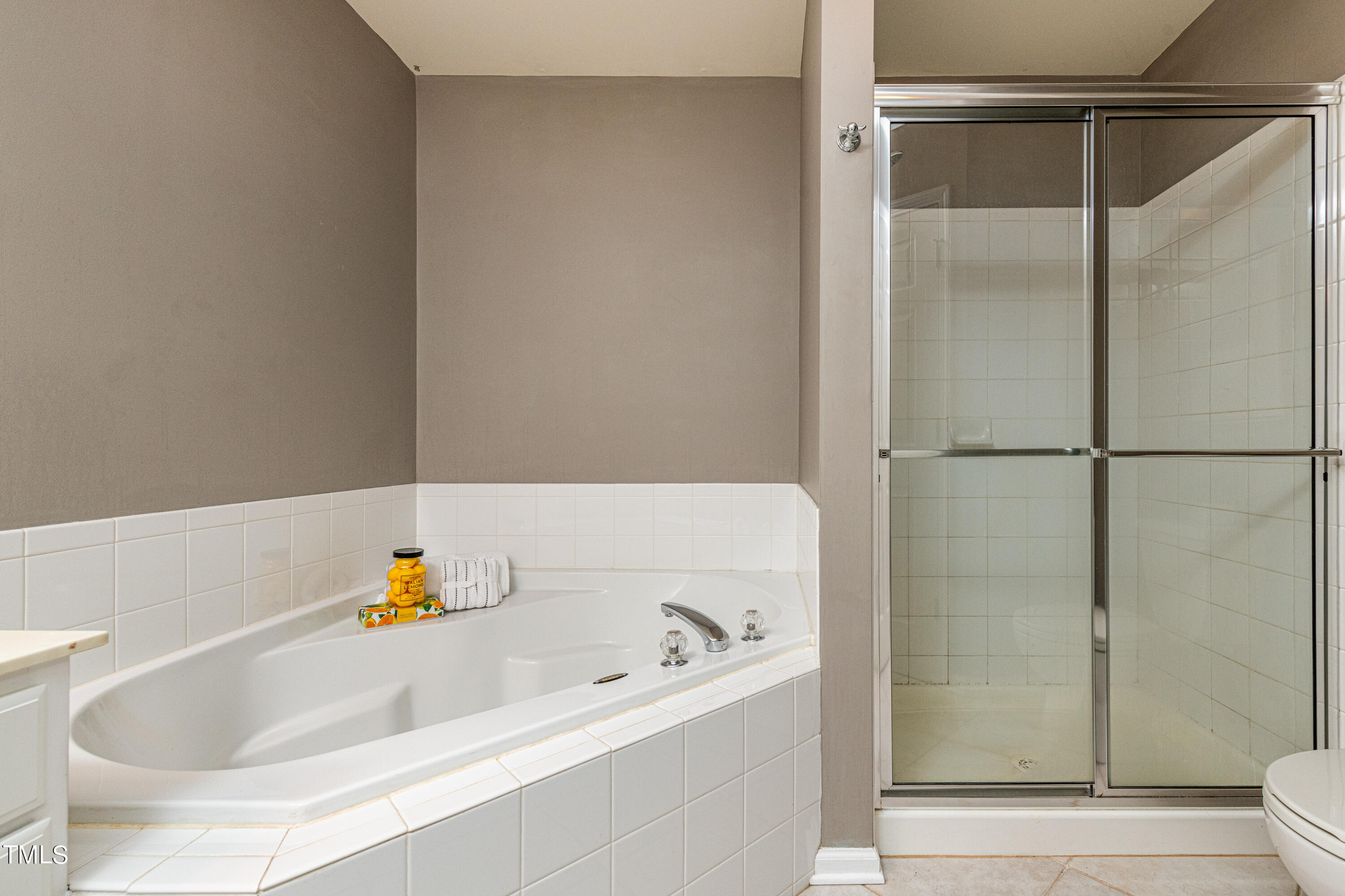 5321 Echo Ridge Road Raleigh, NC 27612 - Photo 31 of 39 Primary Bathroom