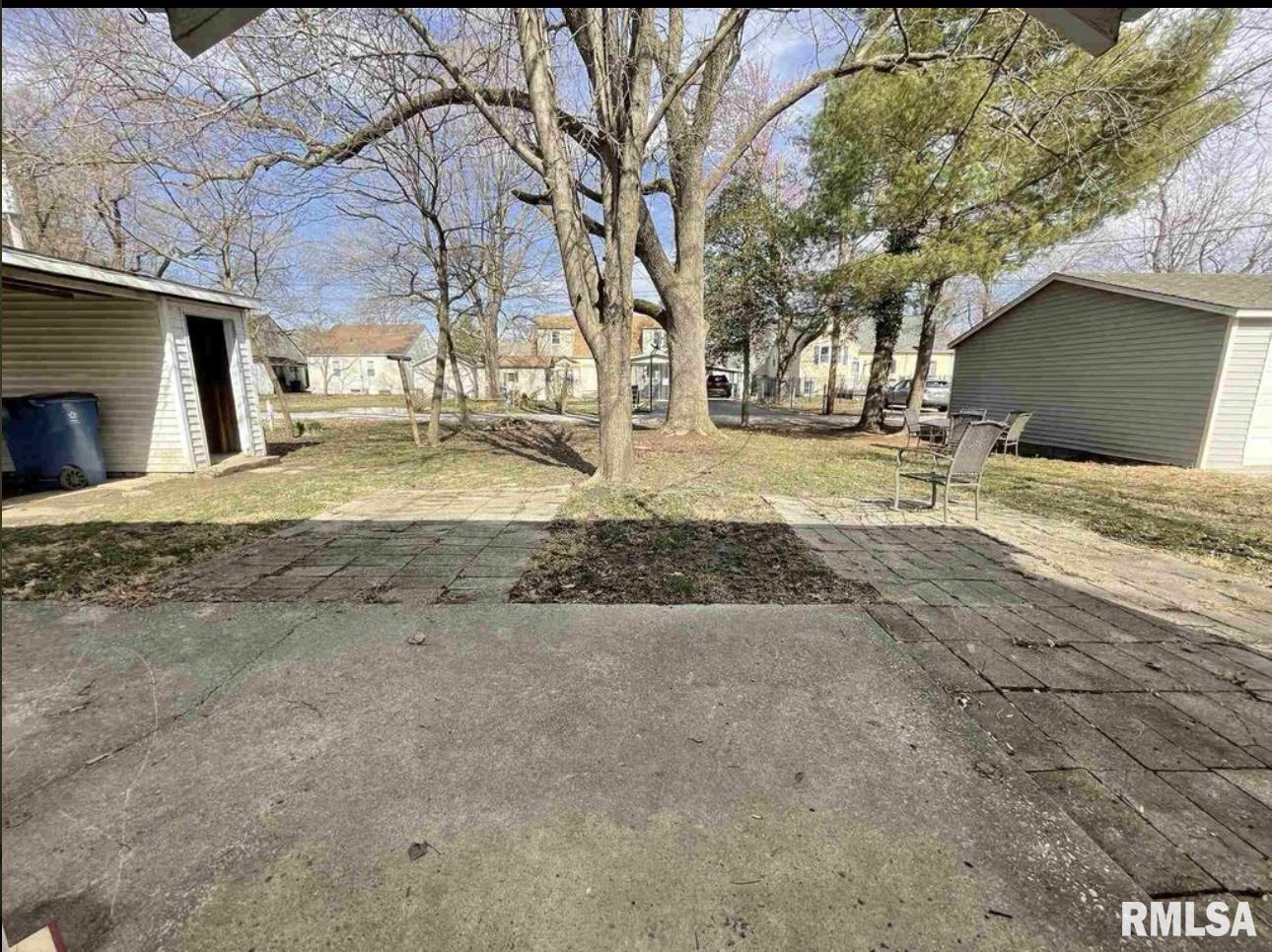 425 East 5th Street Flora, IL 62839 - Photo 33 of 47 Gallery Image 33