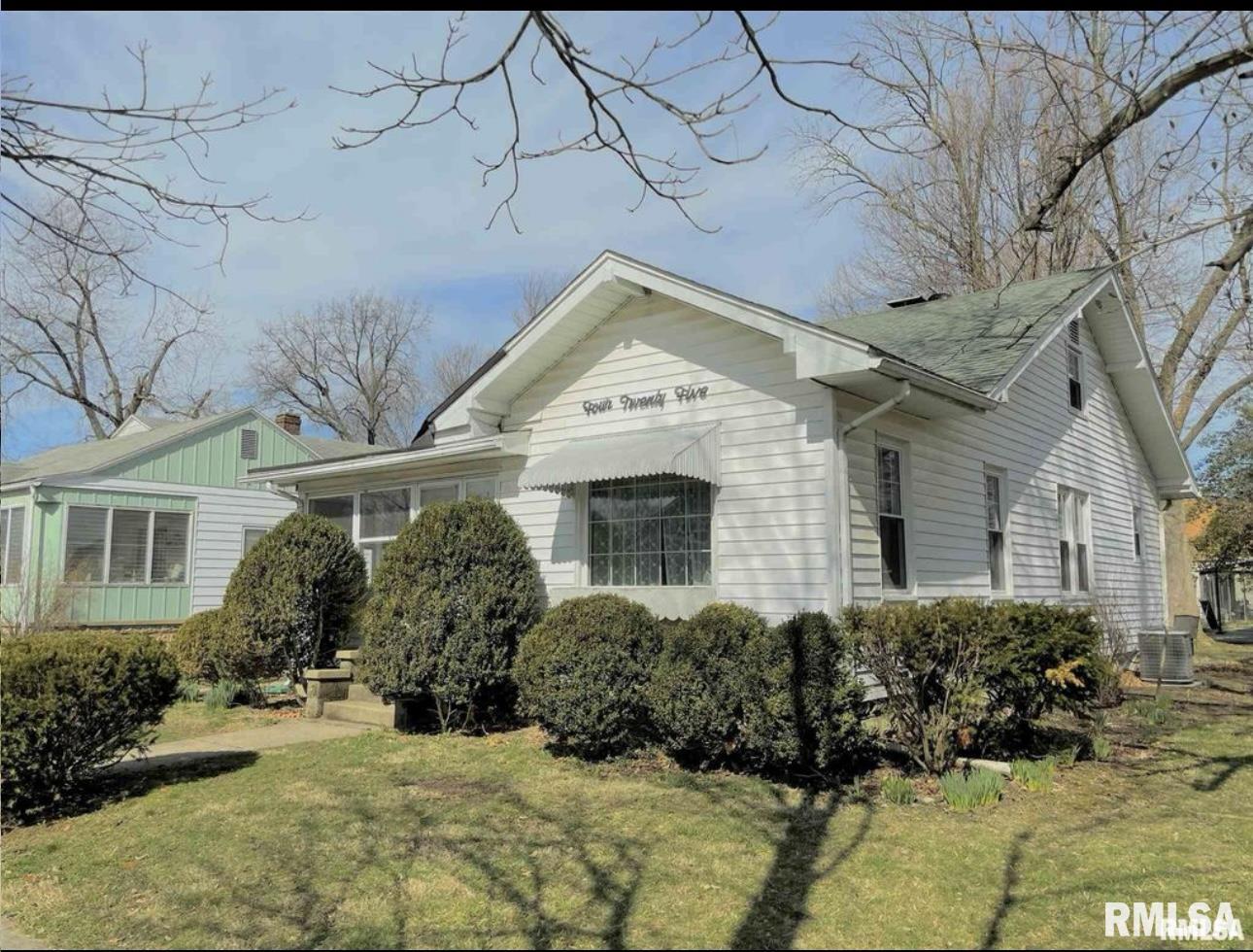425 East 5th Street Flora, IL 62839 - Photo 5 of 47 Gallery Image 5
