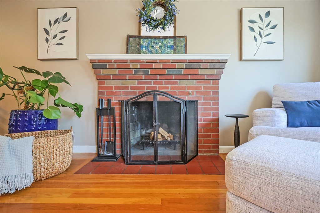 27 Sunflower Road Holbrook, MA 02343 - Photo 6 of 41 Gallery Image 6