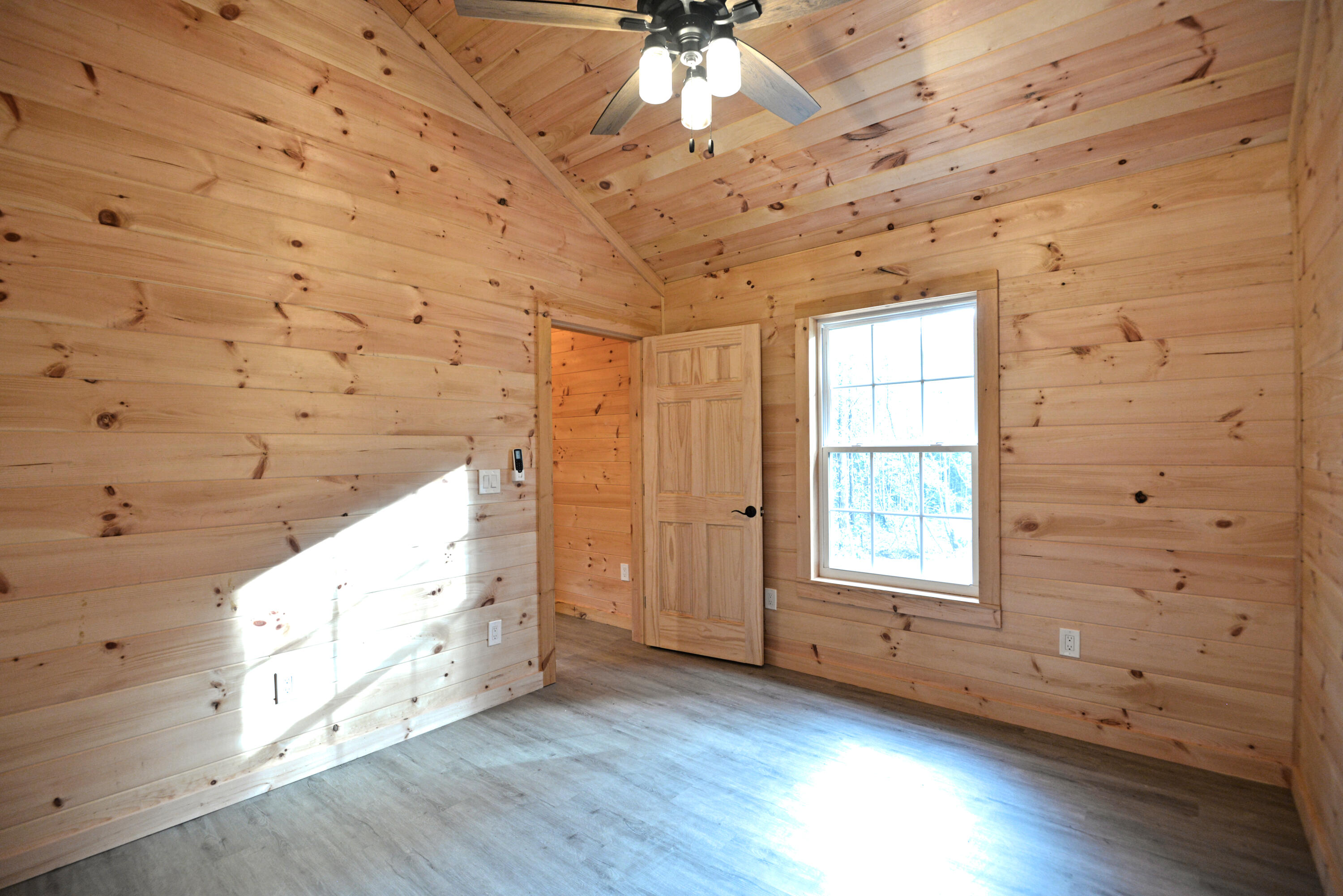 165 Mull Road Benton, TN 37307 - Photo 16 of 26 Bedroom #1 (2)
