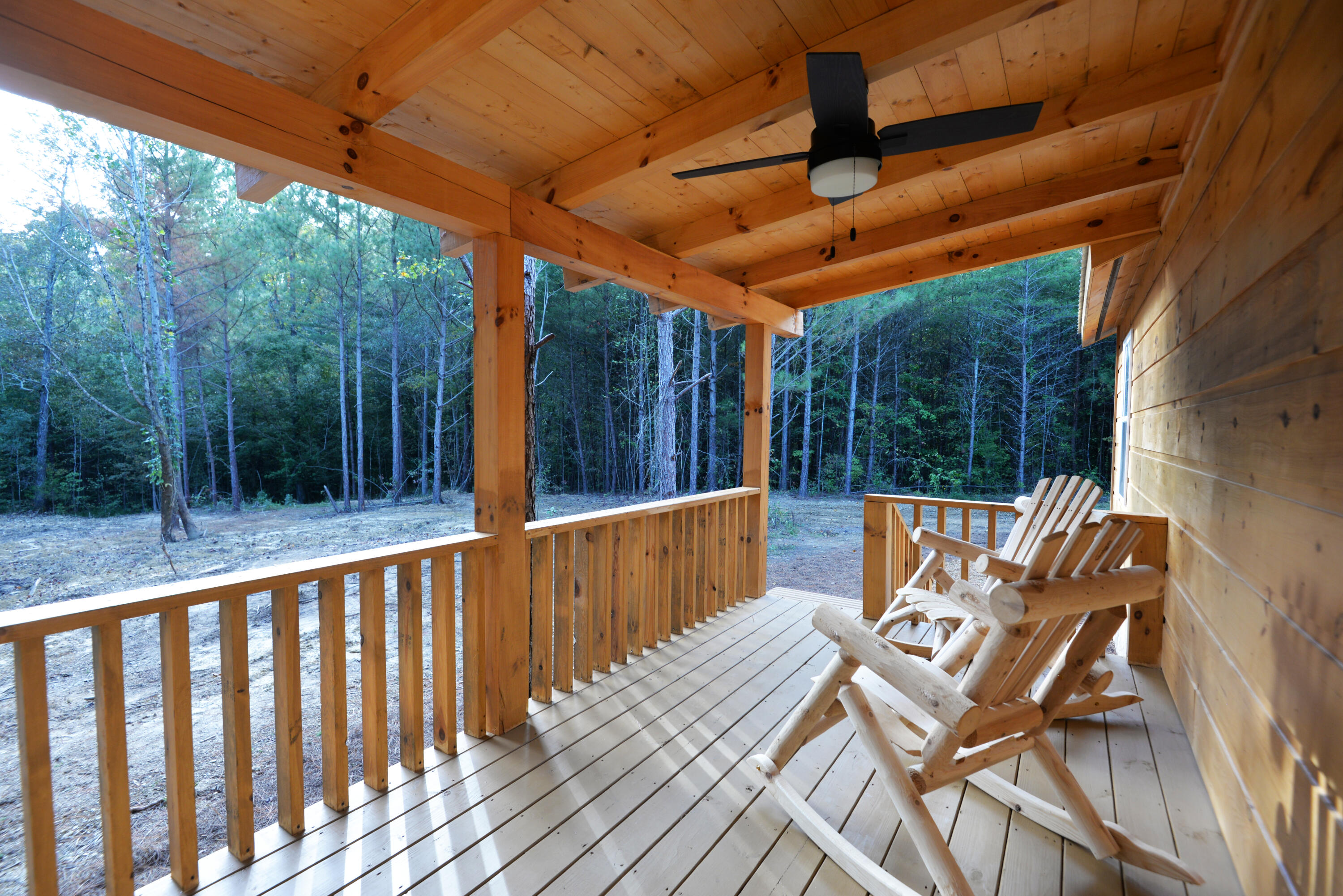 165 Mull Road Benton, TN 37307 - Photo 8 of 26 Covered front porch 2
