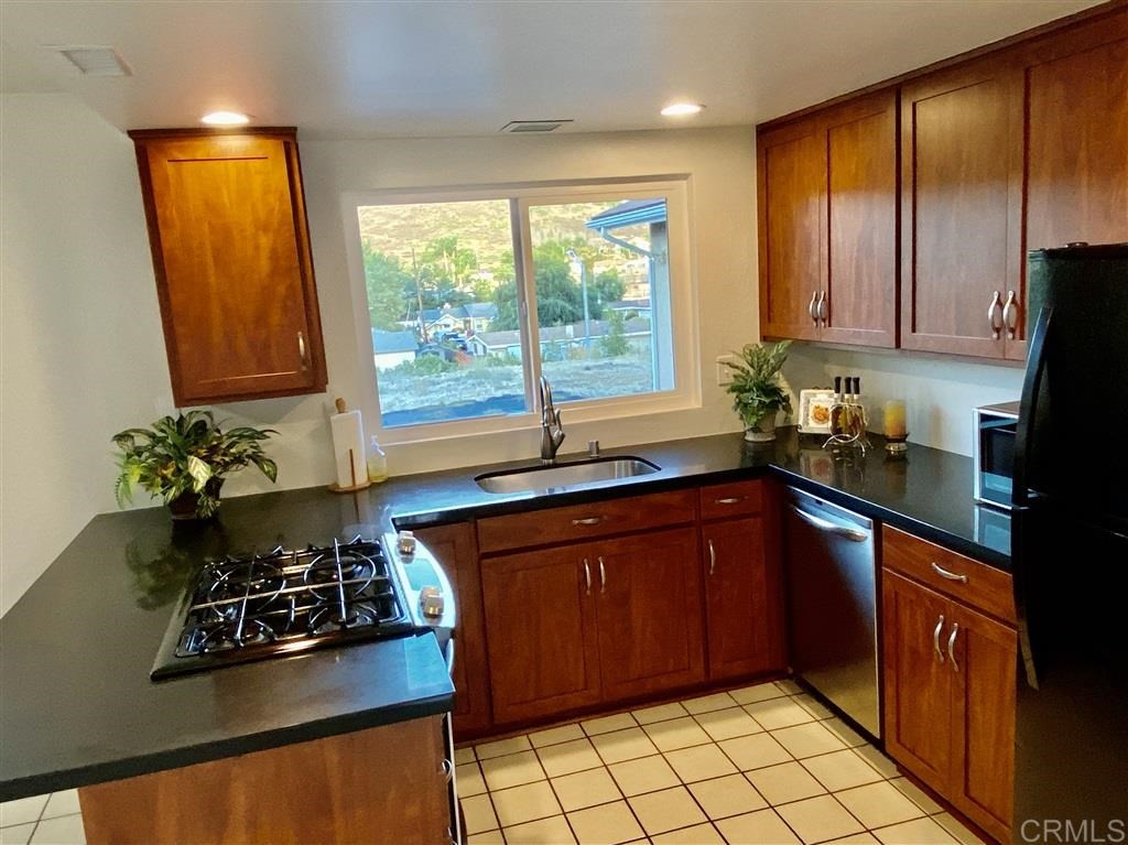 13754 Pomerado Road Poway, CA 92064 - Photo 9 of 25