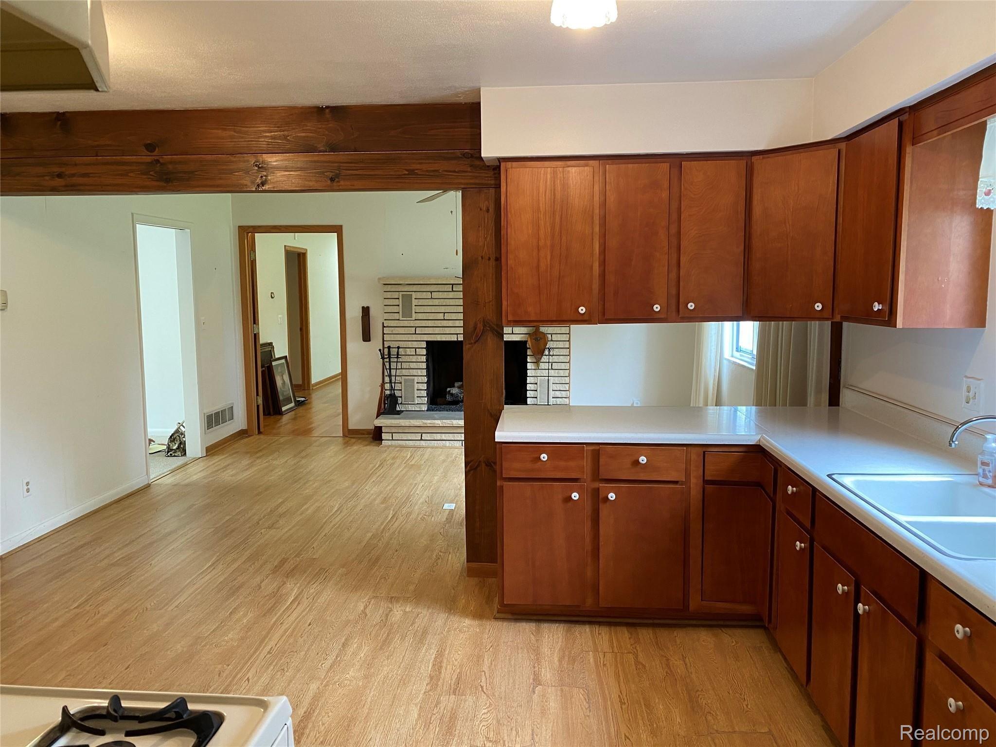 44780 Bemis Road Belleville, MI 48111 - Photo 17 of 55 IMG-1974.jpg