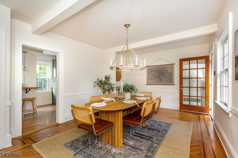 47 Oakland Road Maplewood, NJ 07040 - Photo 12 of 41