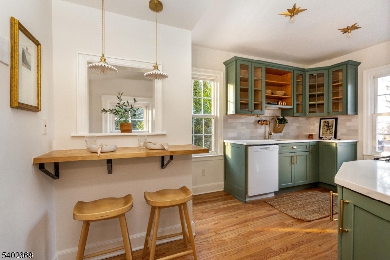 47 Oakland Road Maplewood, NJ 07040 - Photo 16 of 41