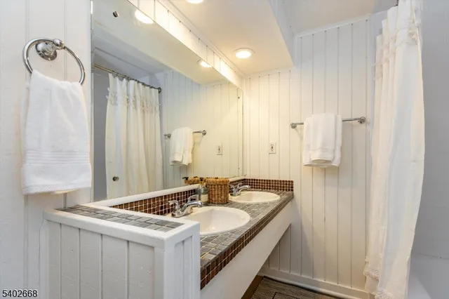 $959,000 | 47 Oakland Road, Maplewood, NJ 07040