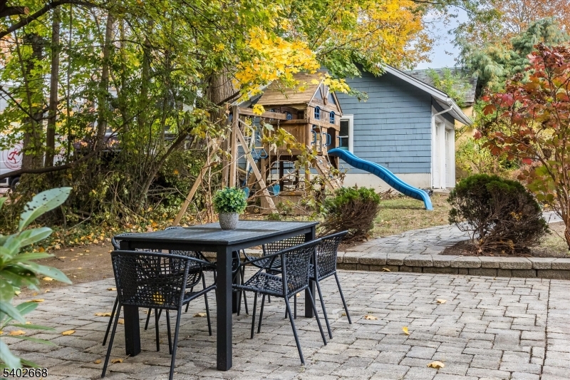 47 Oakland Road Maplewood, NJ 07040 - Photo 31 of 41