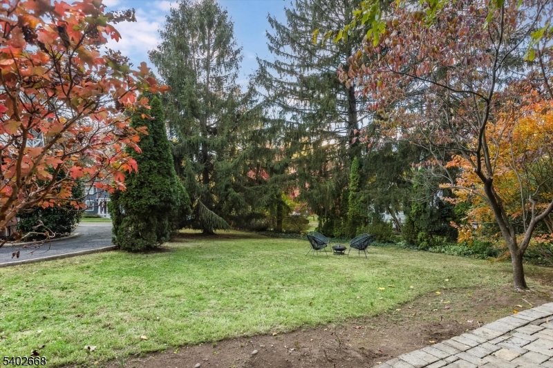 47 Oakland Road Maplewood, NJ 07040 - Photo 32 of 41