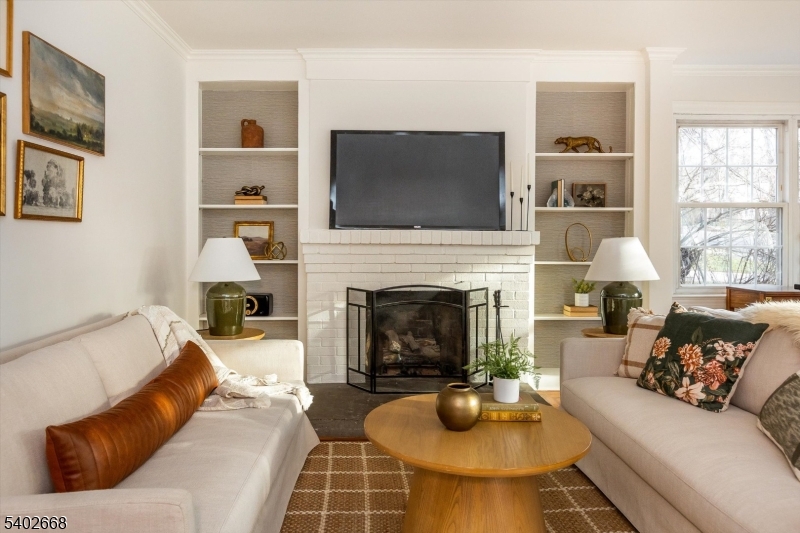 47 Oakland Road Maplewood, NJ 07040 - Photo 5 of 41