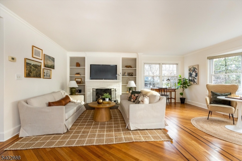 47 Oakland Road Maplewood, NJ 07040 - Photo 6 of 41