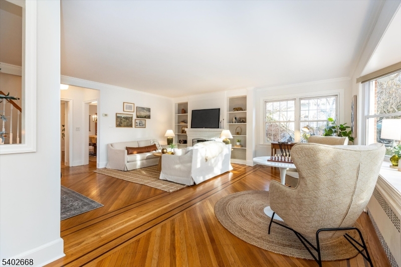 47 Oakland Road Maplewood, NJ 07040 - Photo 7 of 41