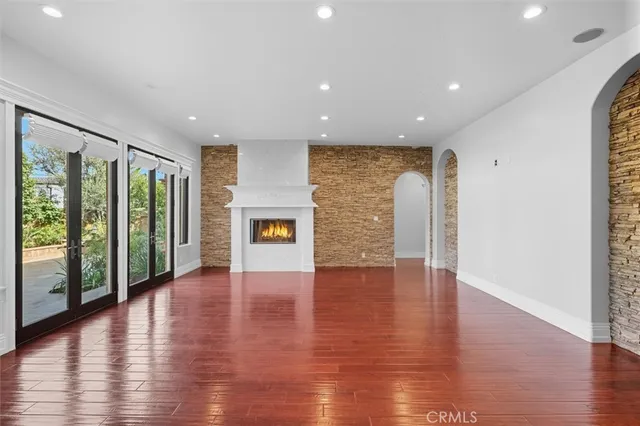 $11,400 | 439 Catalina Drive, Newport Beach, CA 92663