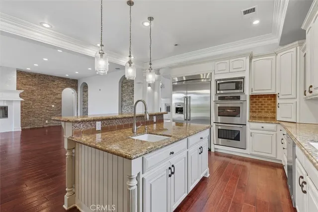 $11,400 | 439 Catalina Drive, Newport Beach, CA 92663