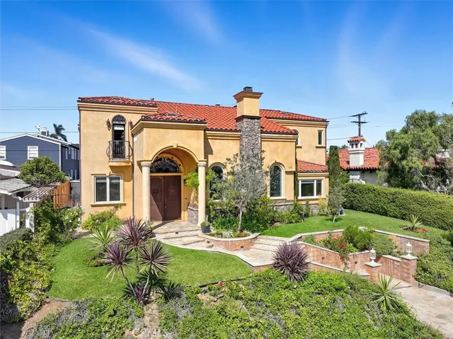 $11,400 | 439 Catalina Drive, Newport Beach, CA 92663