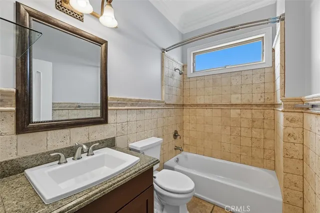 $11,400 | 439 Catalina Drive, Newport Beach, CA 92663