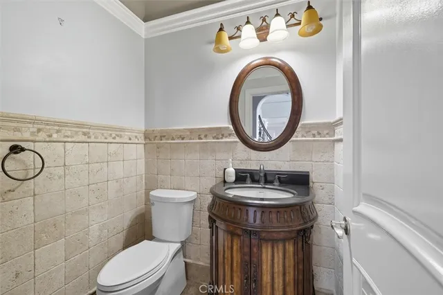 $11,400 | 439 Catalina Drive, Newport Beach, CA 92663