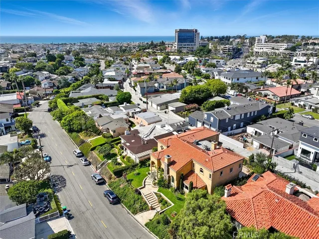 $11,400 | 439 Catalina Drive, Newport Beach, CA 92663