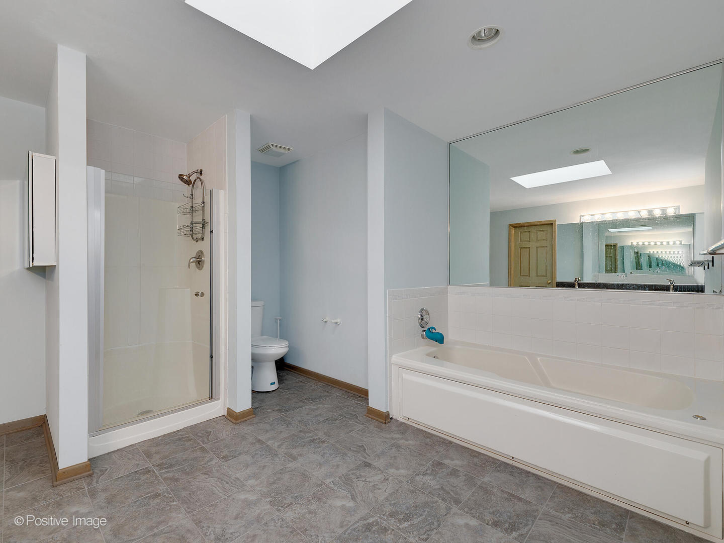 11 Roanoke Court Bolingbrook, IL 60440 - Photo 16 of 29