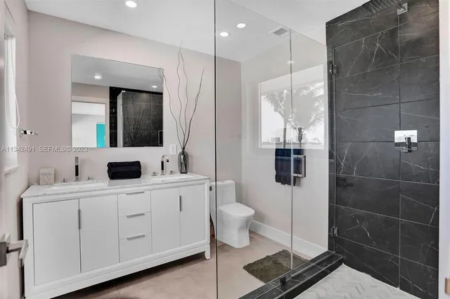 $38,500 | 9101 North Bayshore Drive, Miami, FL 33138