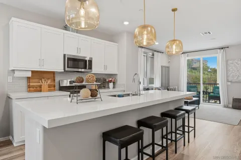 $879,000 | 1232 Sunrise View, Unit 105, San Marcos, CA 92078