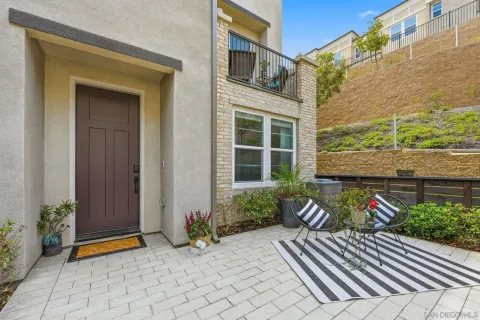 $879,000 | 1232 Sunrise View, Unit 105, San Marcos, CA 92078