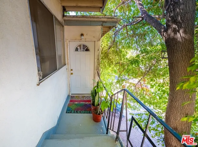 $999,000 | 3514 Kinney Street, Los Angeles, CA 90065