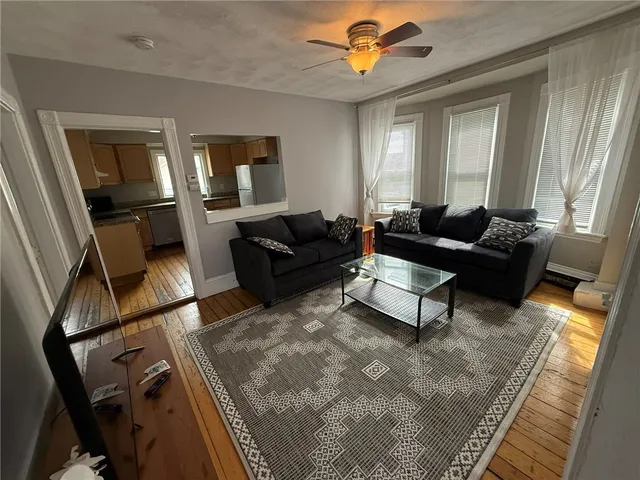 $4,500 | 5 Ann Street, Unit 2, Newport, RI 02840