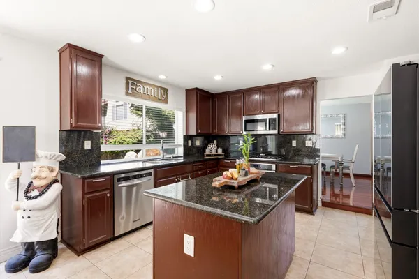 $825,000 | 2053 Raven Street, Tracy, CA 95376