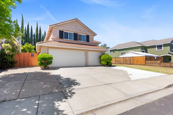 $825,000 | 2053 Raven Street, Tracy, CA 95376
