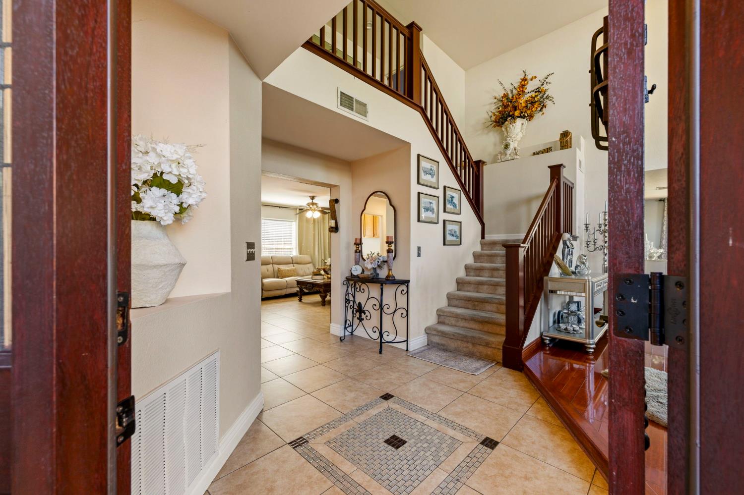 2053 Raven Street Tracy, CA 95376 - Photo 4 of 43