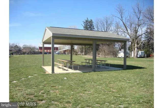 $1,095 | 10641 Sunburst Gardens Drive, Unit E, Waynesboro, PA 17268