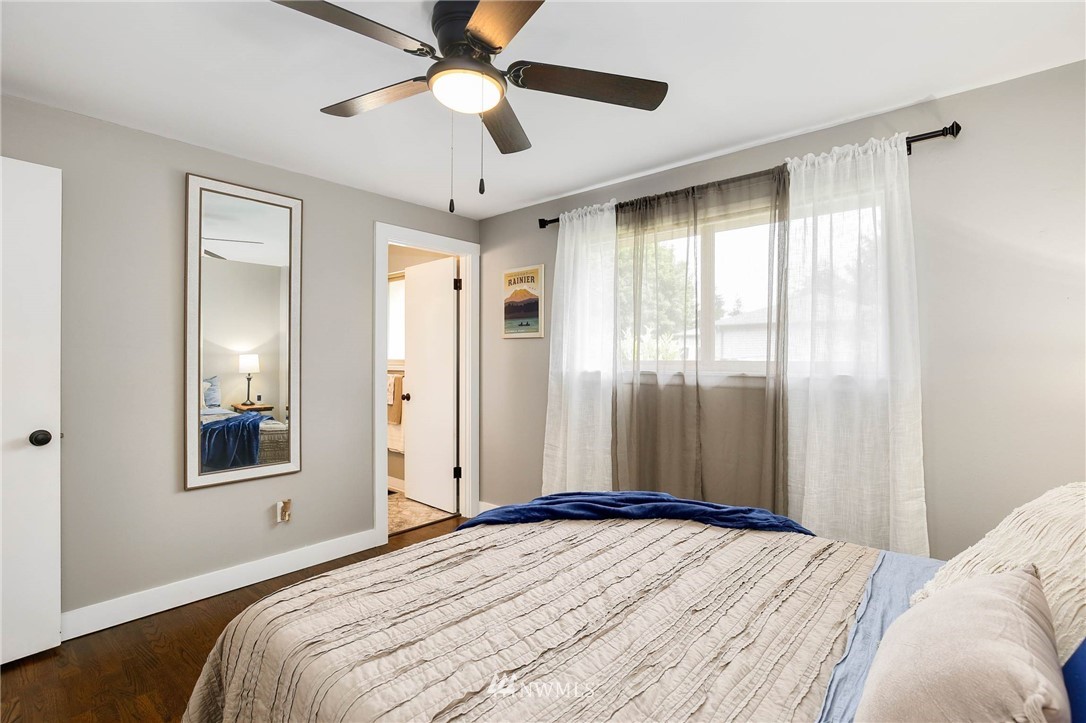 11074 Southeast 181st Street Renton, WA 98055 - Photo 16 of 24 Gallery Image 16
