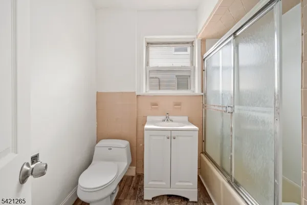 $3,000 | 116 Berkeley Avenue, Bloomfield, NJ 07003