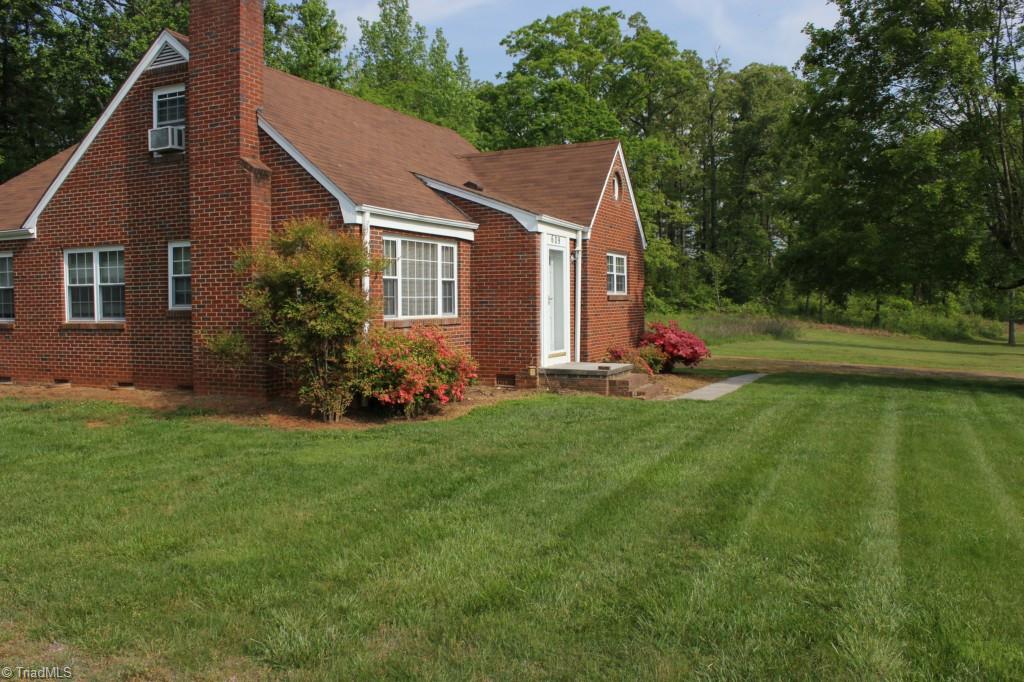 609 Cornatzer Road Mocksville, NC 27028 - Photo 8 of 31 Gallery Image 8