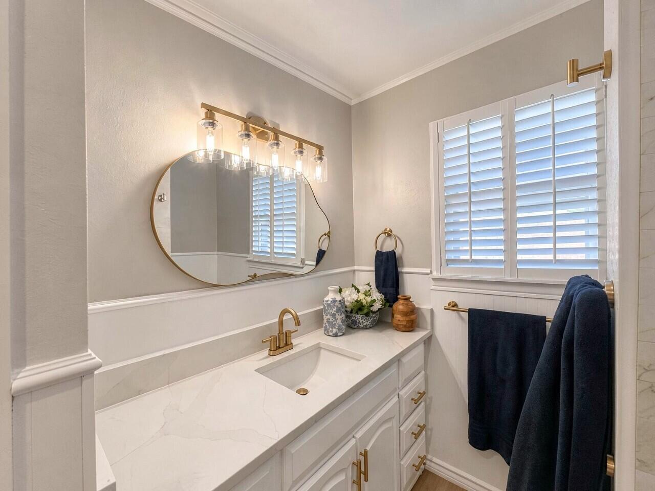 4906 18th Street Lubbock, TX 79416 - Photo 24 of 32 08-interior_bathroom_2_3