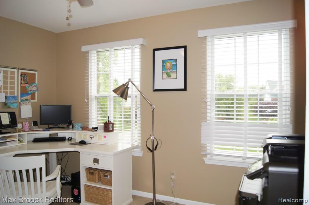1189 Thames Drive Rochester, MI 48307 - Photo 13 of 22 Bedroom 4