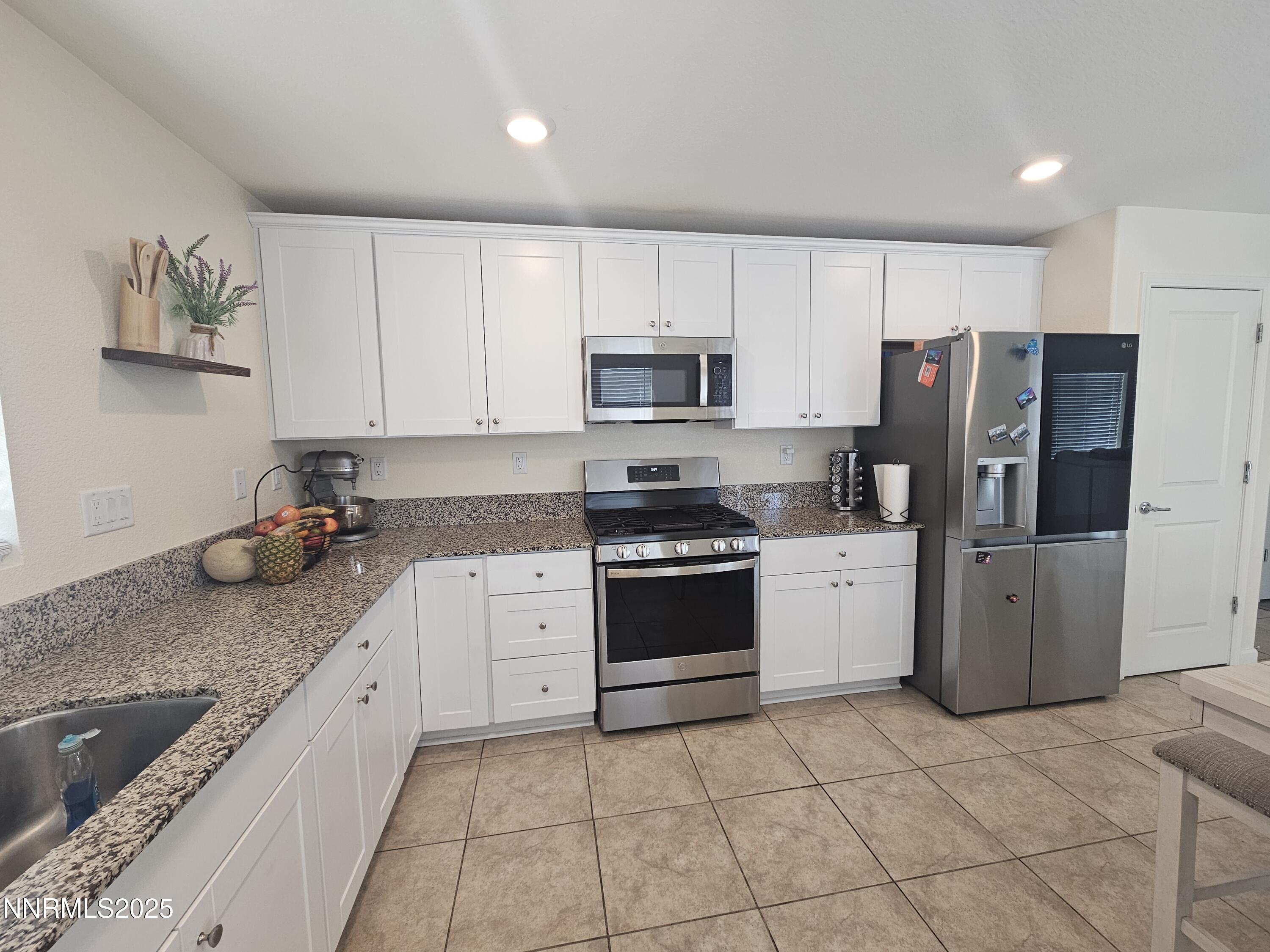 632 Coyote Bluff Reno, NV 89506 - Photo 8 of 23 20250822_123315