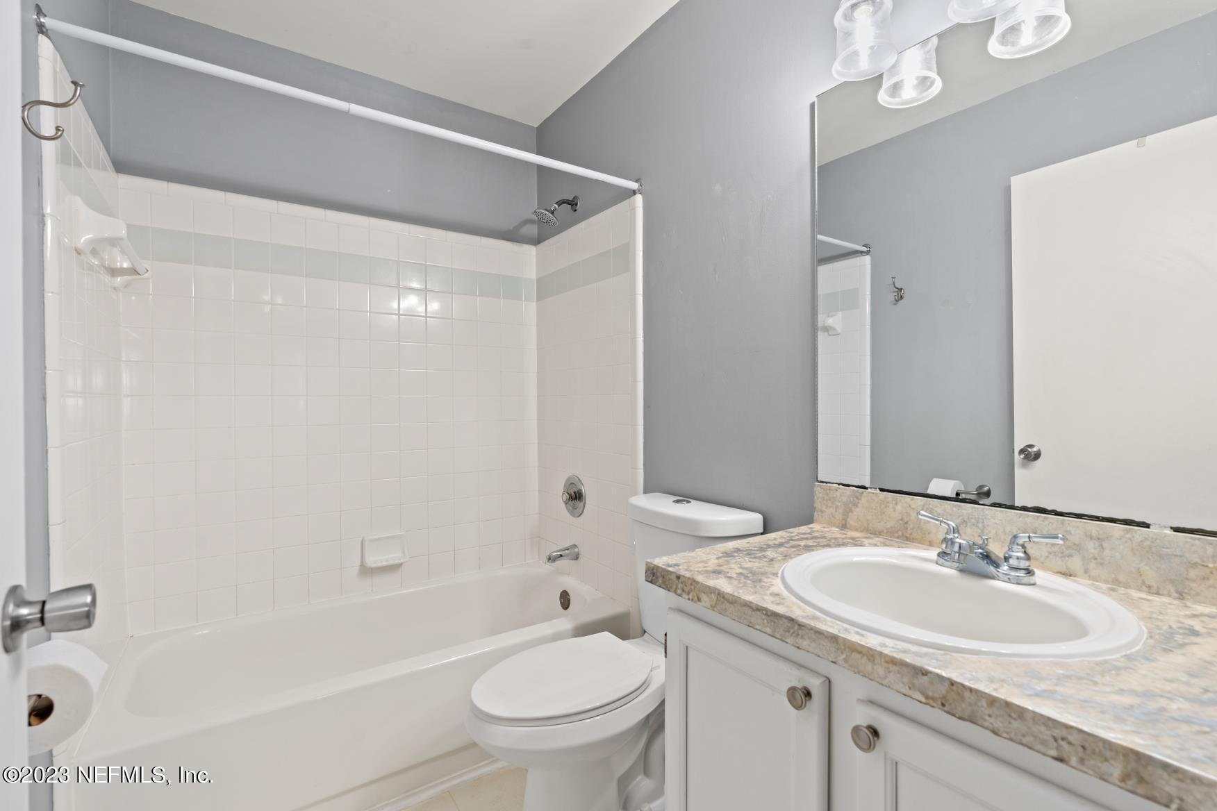 941 Gavagan Road Jacksonville, FL 32233 - Photo 19 of 24 Bath