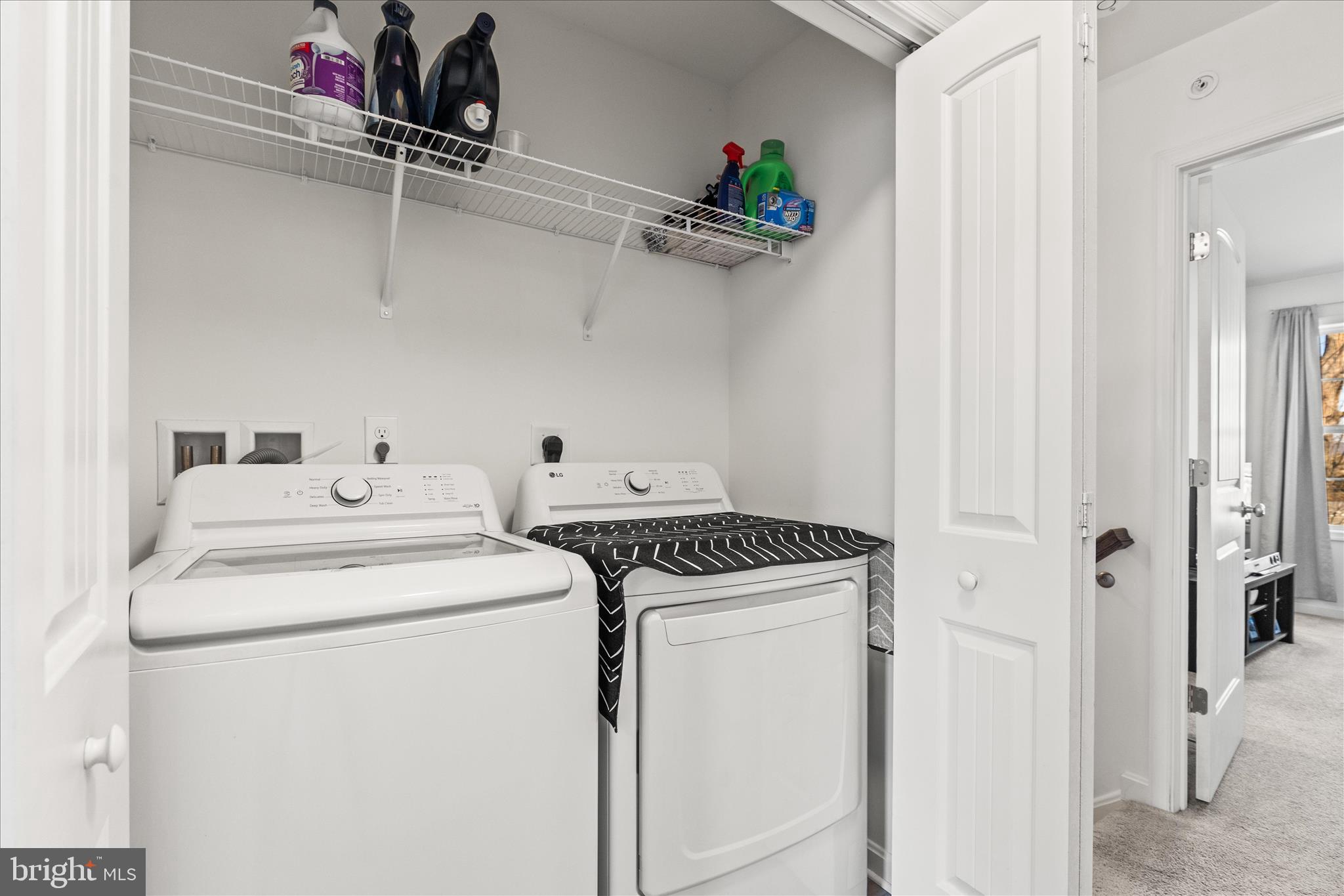 101 Overlook Dr. Hanover, PA 17331 - Photo 28 of 38 a utility room with dryer and washer