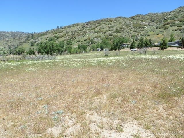 26140 Bear Valley Road Tehachapi, CA 93561 - Photo 9 of 58 Gallery Image 9