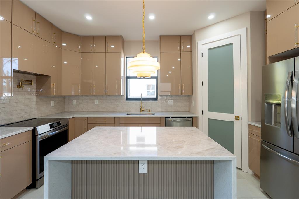 7619 Amherst Street Tampa, FL 33625 - Photo 11 of 50