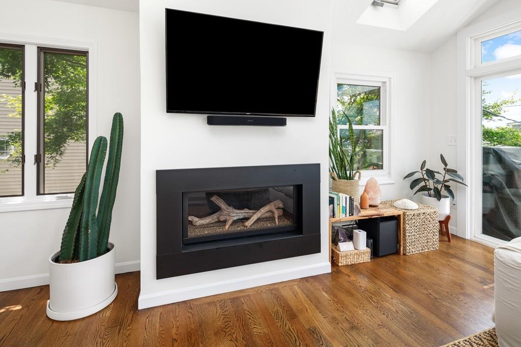 5 Beach Lane Hingham, MA 02043 - Photo 8 of 32 a living room with furniture and a flat screen tv