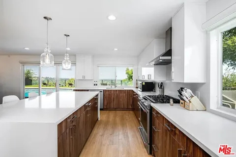 $1,995,000 | 6426 Ellenview Avenue, West Hills, CA 91307