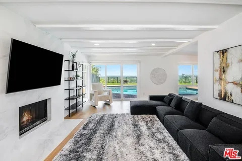 $1,995,000 | 6426 Ellenview Avenue, West Hills, CA 91307