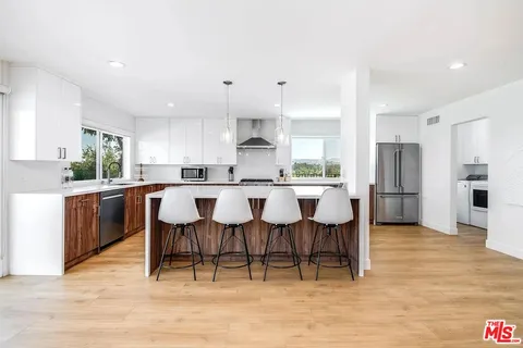 $1,995,000 | 6426 Ellenview Avenue, West Hills, CA 91307