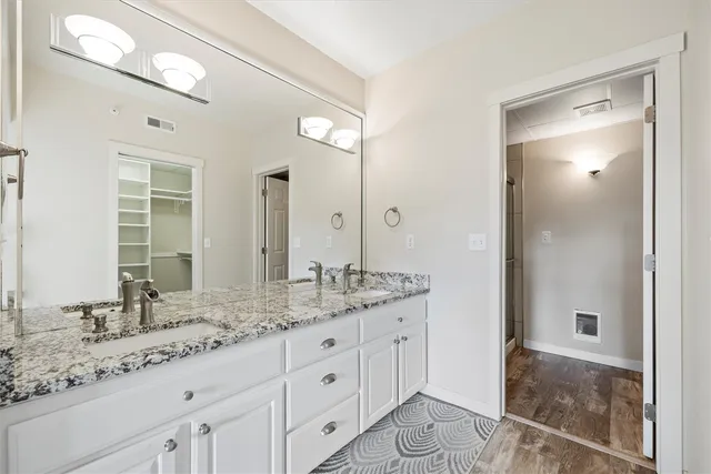 a view of an empty walk in closet