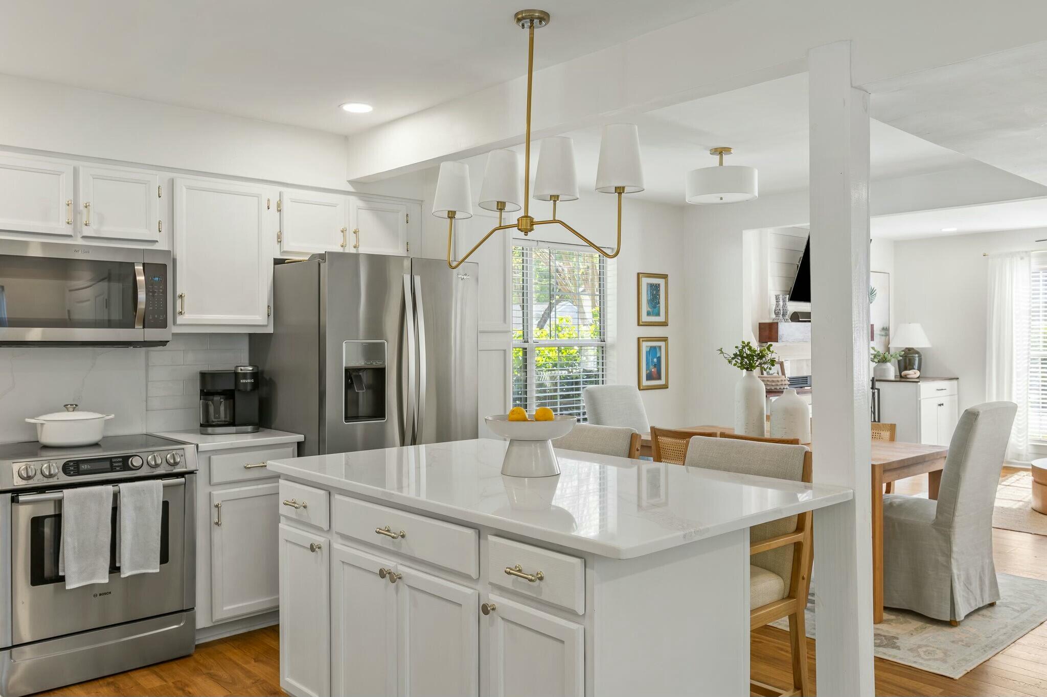 540 Castle Hall Road Mount Pleasant, SC 29464 - Photo 11 of 32 Kitchen